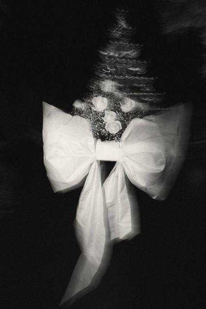 Floral detail and Photo-op — wedding decor — Casa Waters